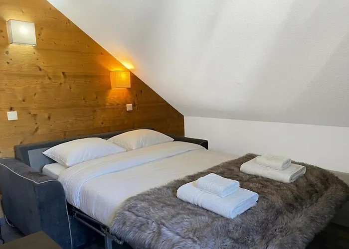 Cosy A 5 Min Centre 10 Min Lacs Apartment