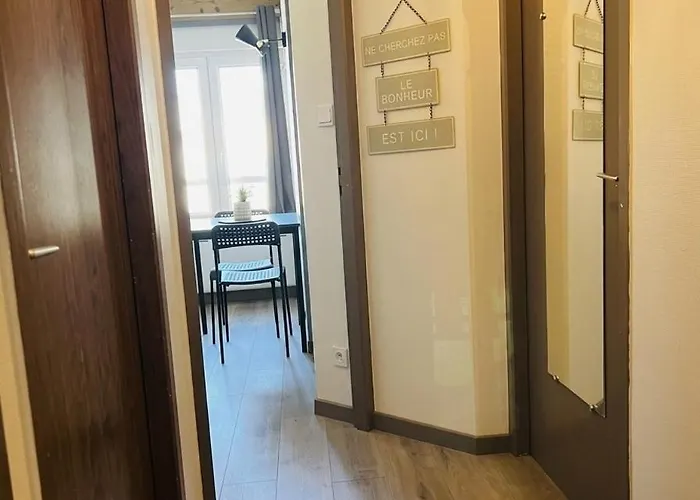 Cosy A 5 Min Centre 10 Min Lacs Apartment